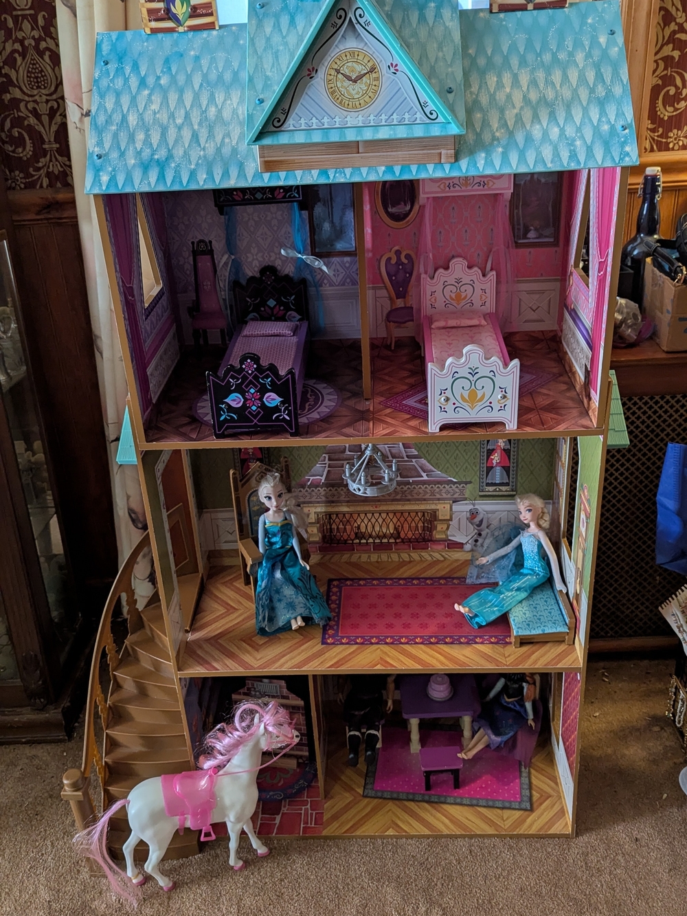Disney Frozen Dollhouse Playset with Blue Roof and Pink Accents